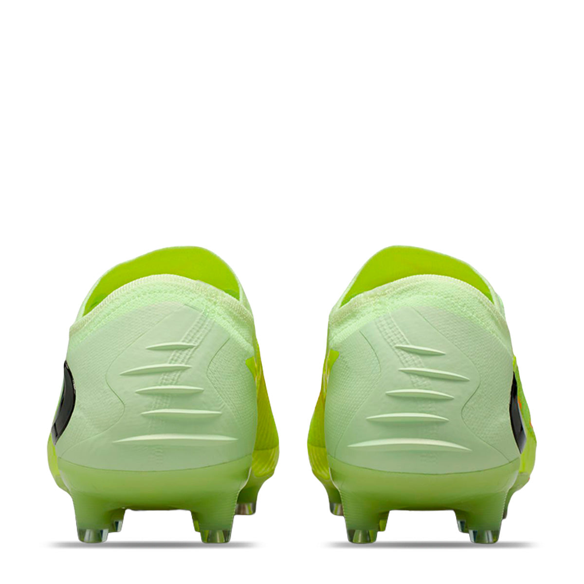 Nike Phantom 6 Low Elite Soccer Cleats