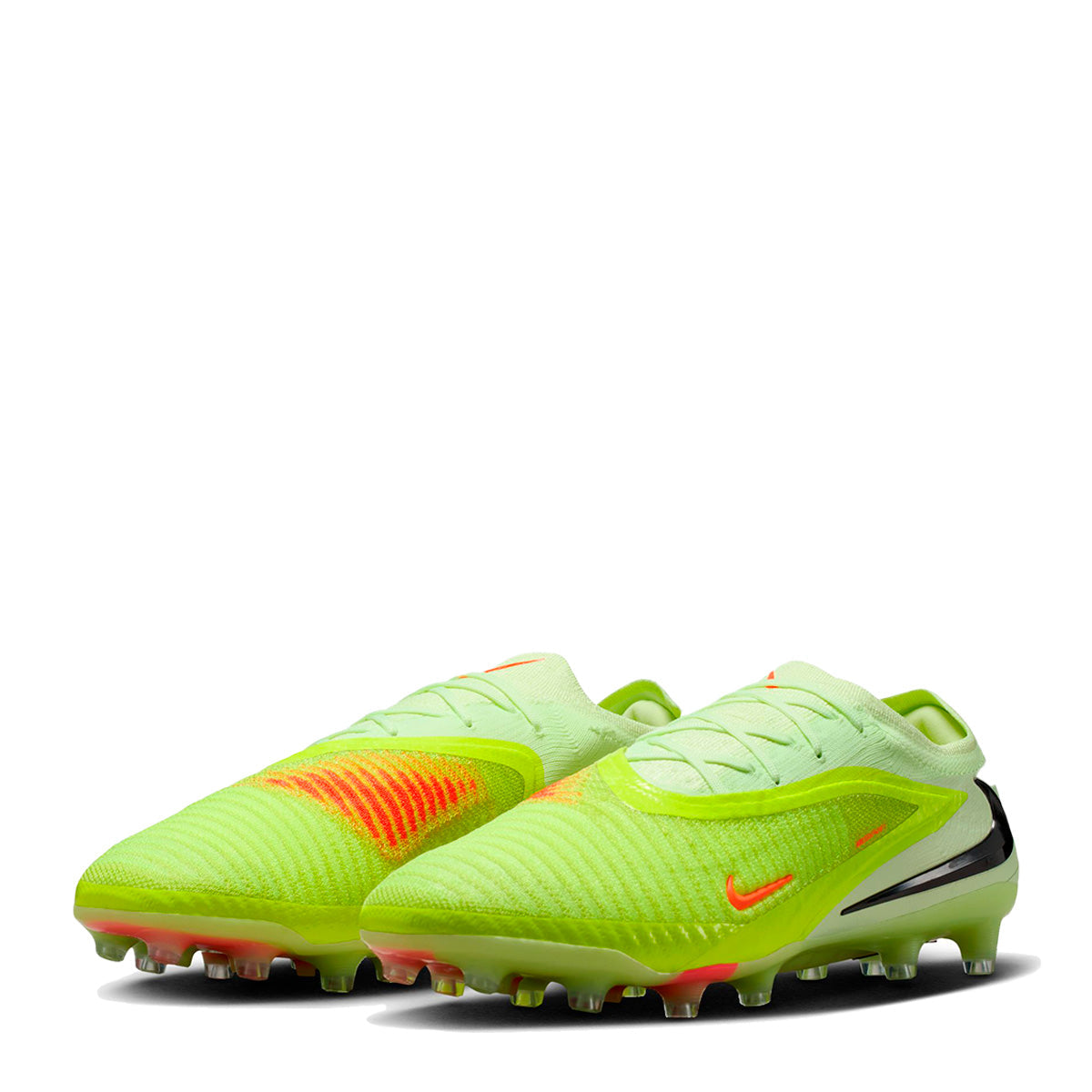 Nike Phantom 6 Low Elite Soccer Cleats