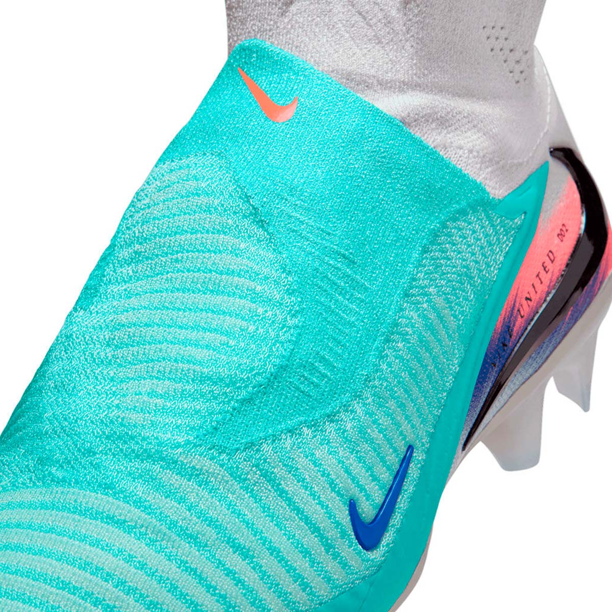 Nike United Phantom 6 High Elite FG Soccer Cleats