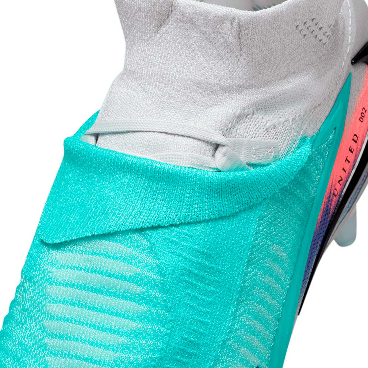 Nike United Phantom 6 High Elite FG Soccer Cleats