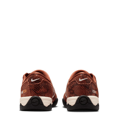 Nike Total 90 Shoes