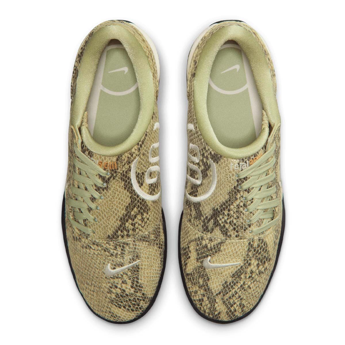 Nike Total 90 Shoes