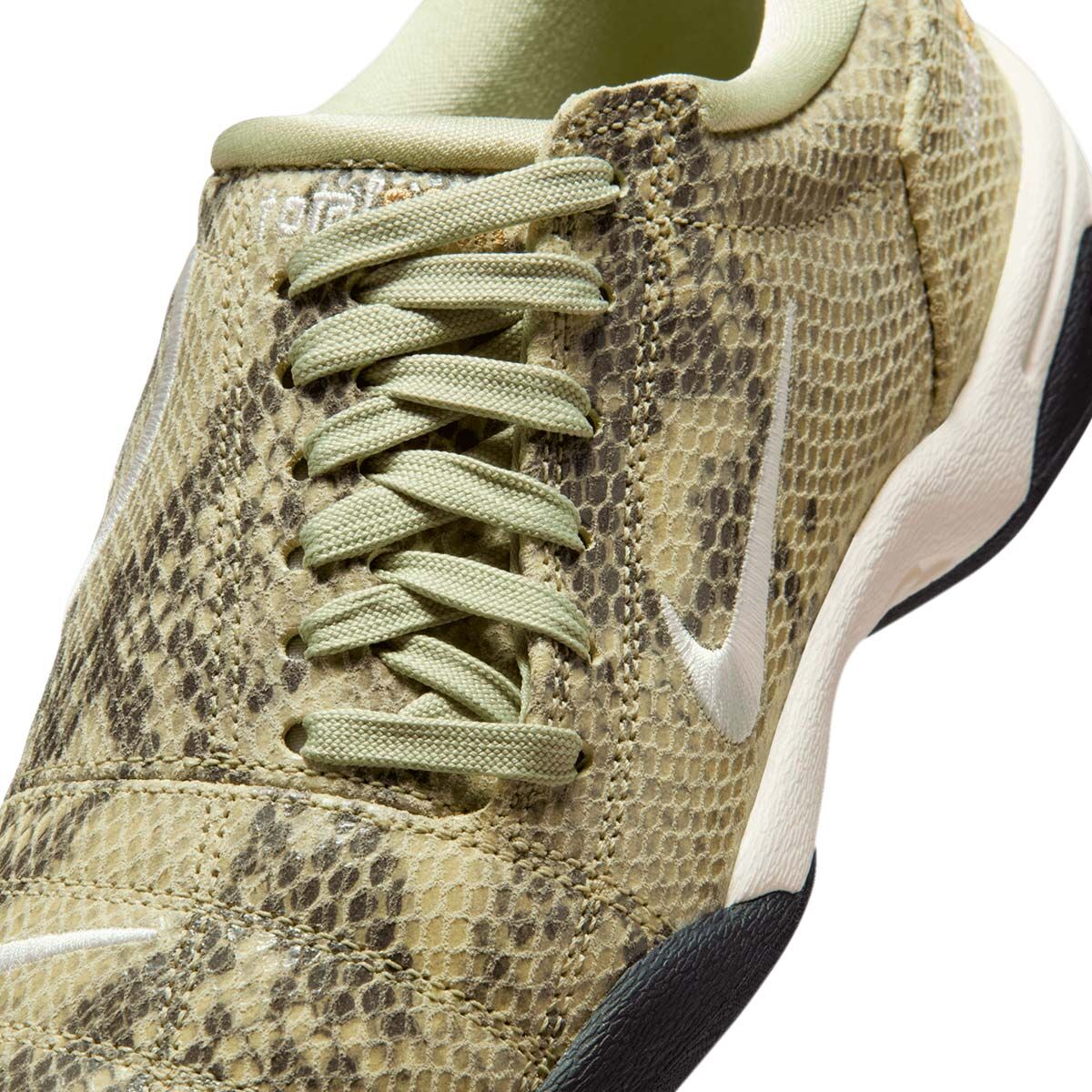 Nike Total 90 Shoes