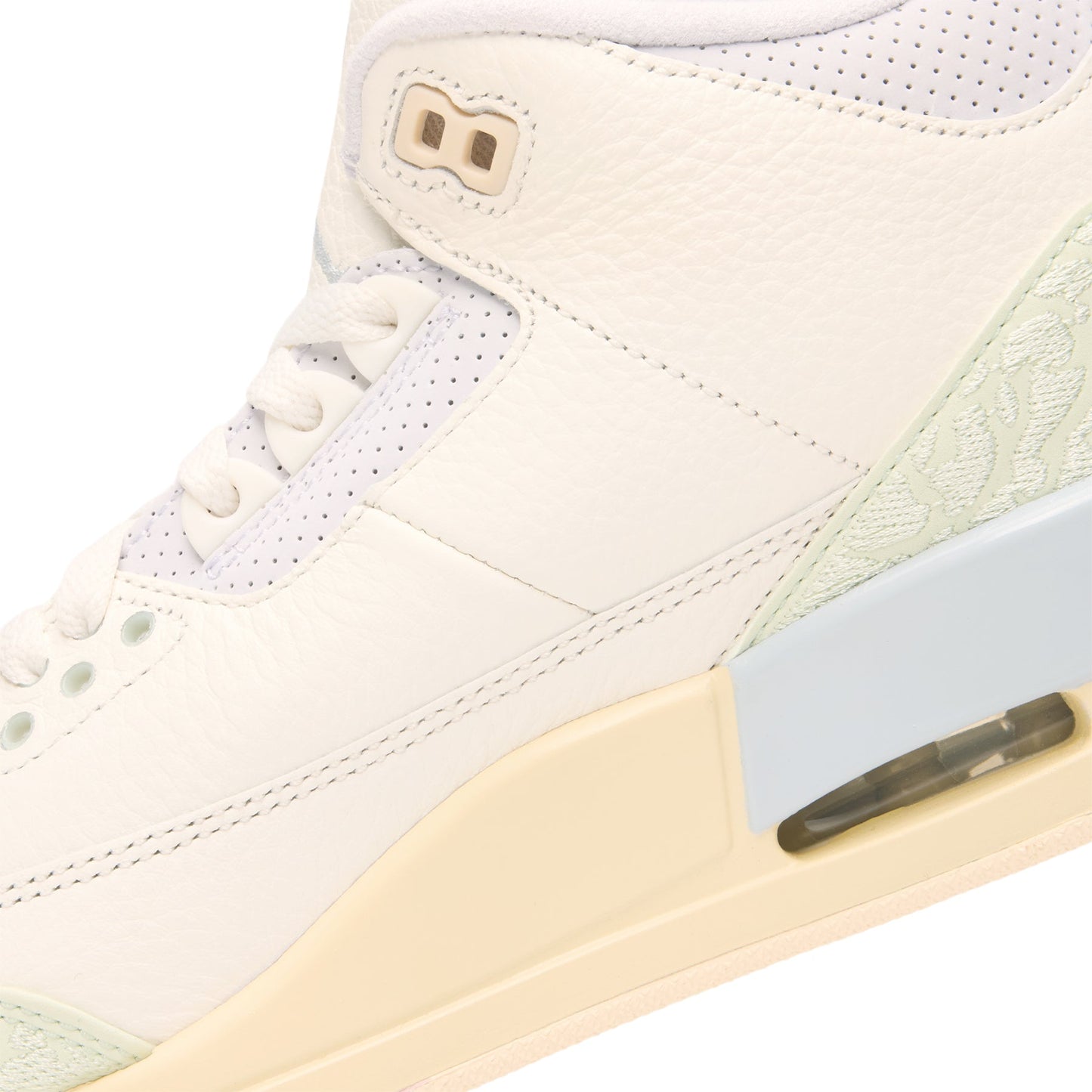 Jordan Air Jordan 3 Retro (Sail/Jade Aura-Aura-Iced Carmine)