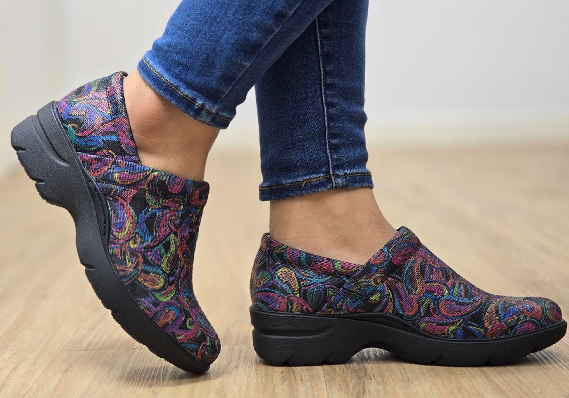 Align Indya Womens Slip On Leather Comfortable Arch Support Shoes
