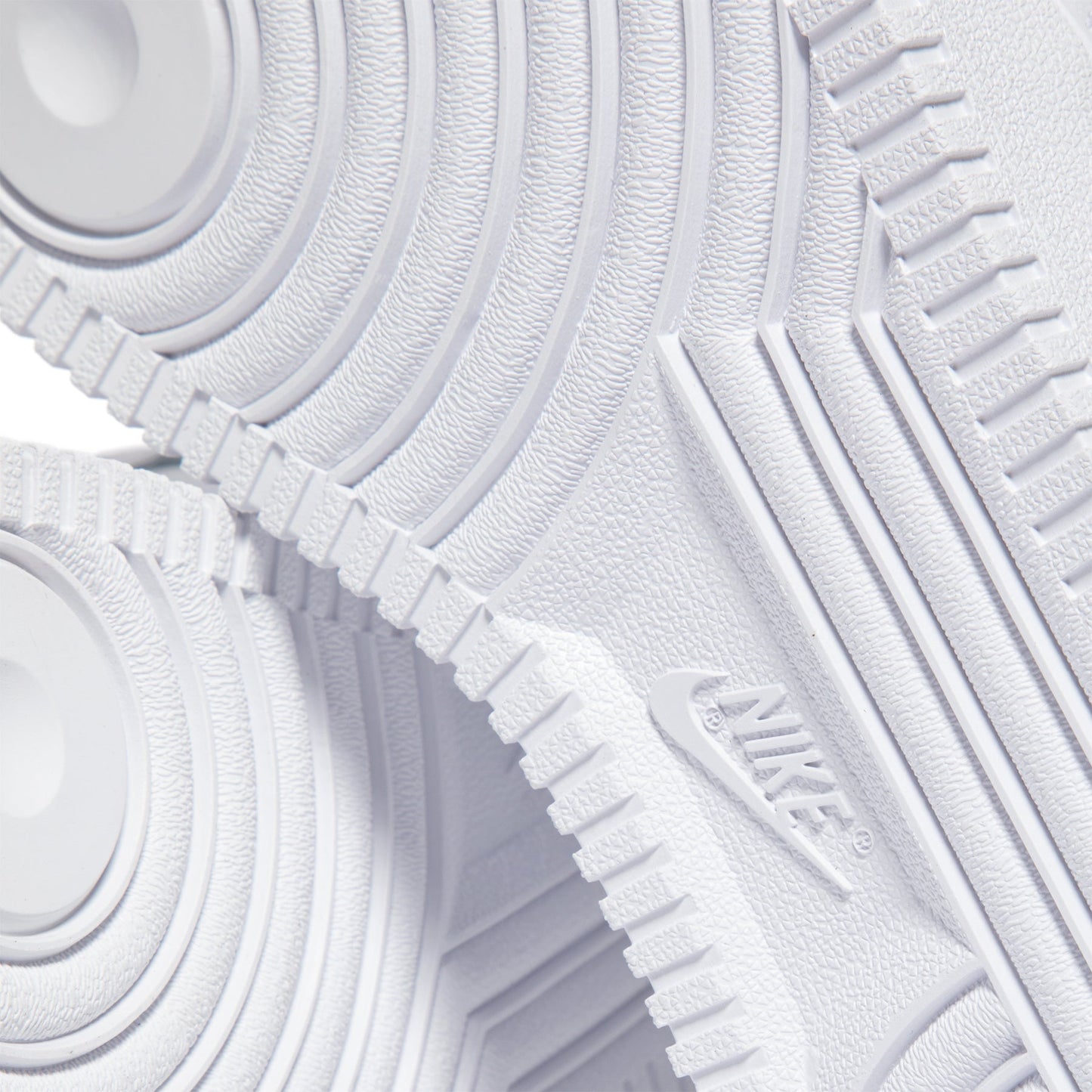Nike Womens Air Force 1 '07 (White)