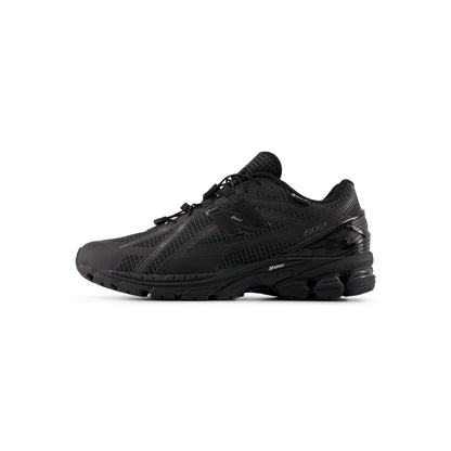 New Balance 1906U (Black/Alkaline Green)