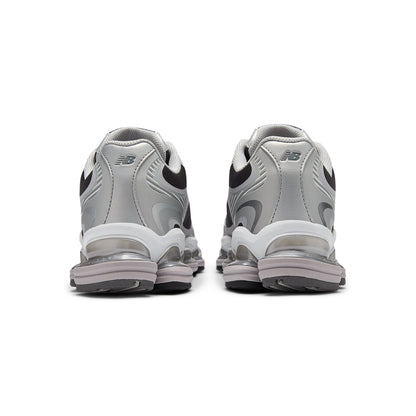 New Balance Abzorb 2000 (Silver Metallic)