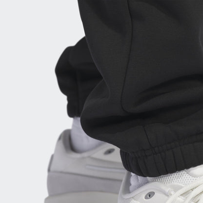 Adidas Unisex Basketball Fleece Joggers IZ4908