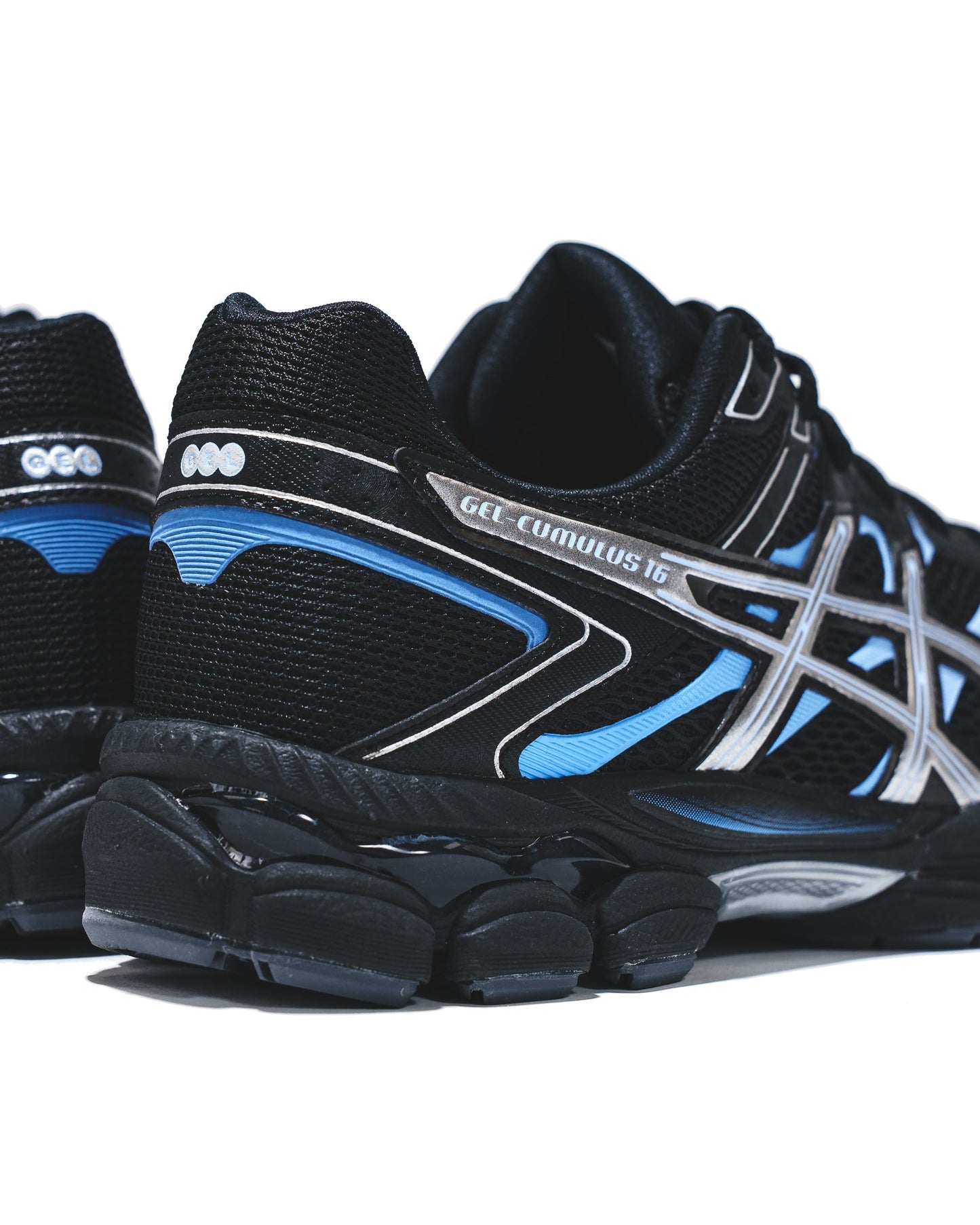Asics Unisex Gel-Cumulus 16 Black Pure Silver 1203A888-001