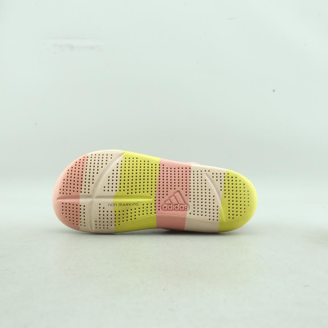 ADIDAS  ALTAVENTURE CT I