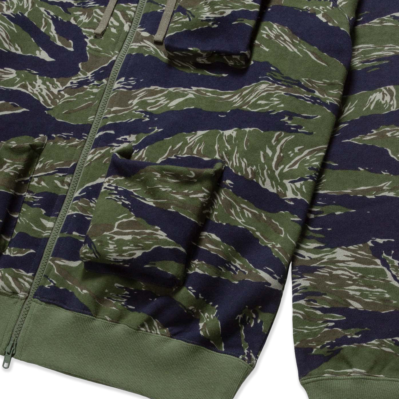 CLOT Men Kung Fu Parka Black