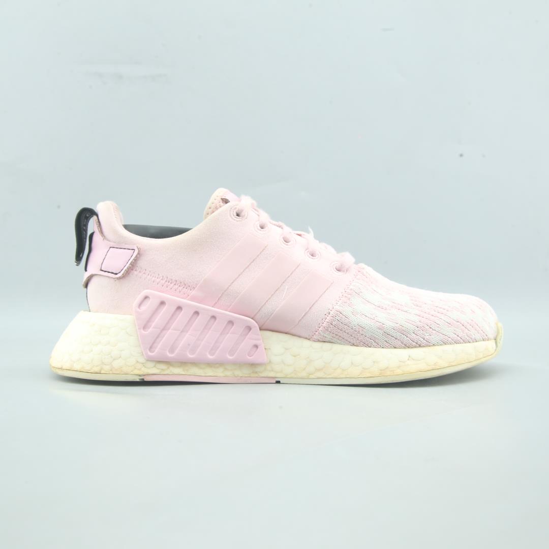 ADIDAS  NMD R2