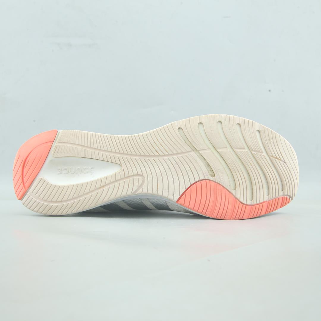 ADIDAS  EDGE LUX 5