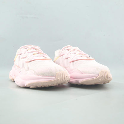 ADIDAS  OZWEEGO