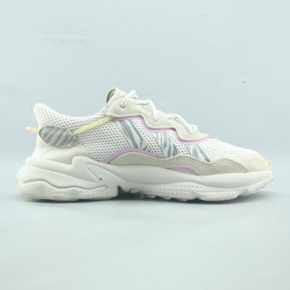 ADIDAS  OZWEEGO