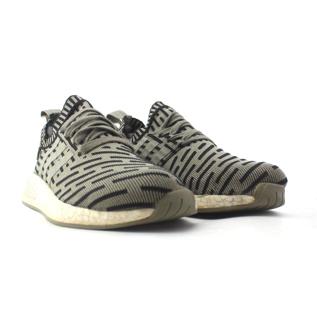 ADIDAS  NMD R2