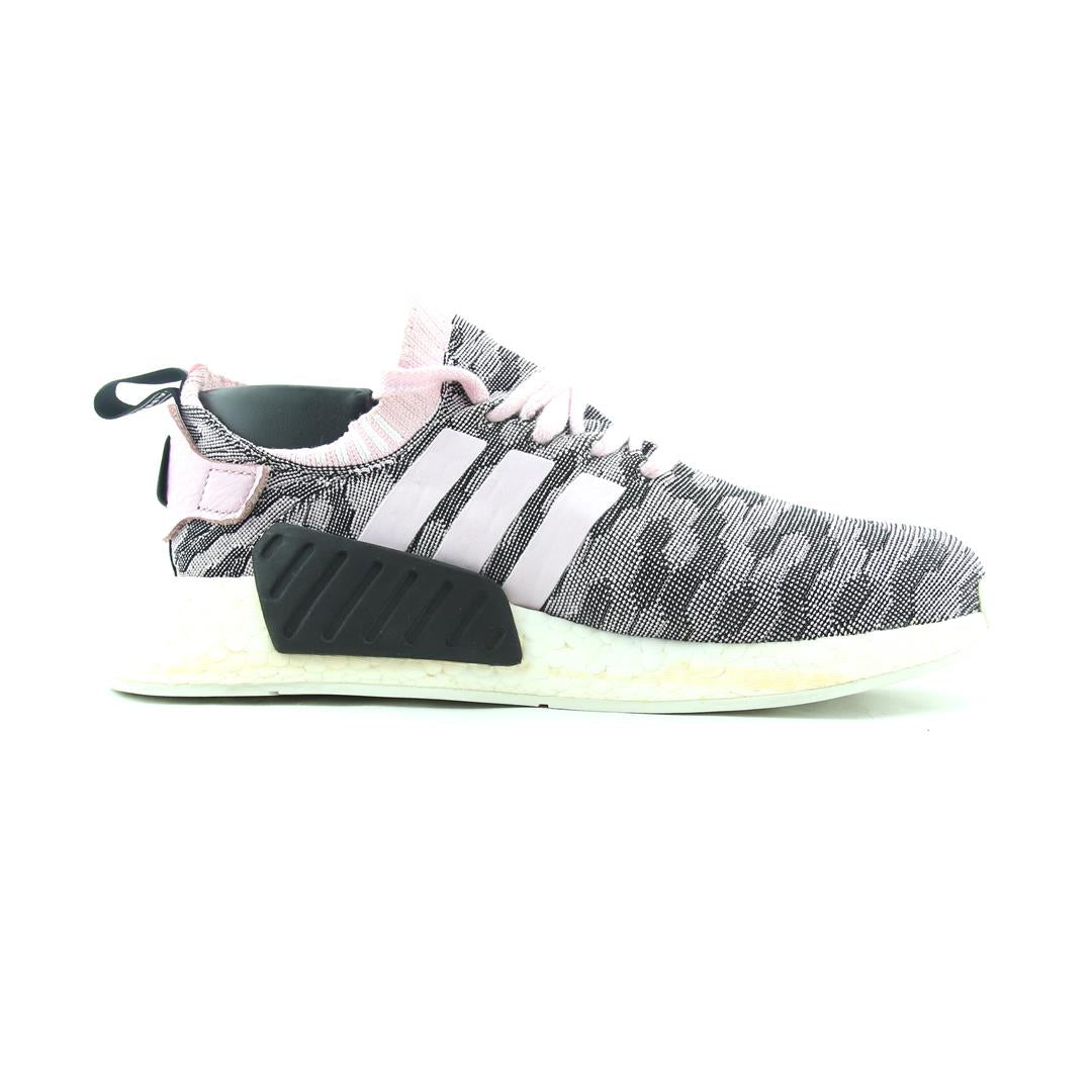 ADIDAS  NMD R2