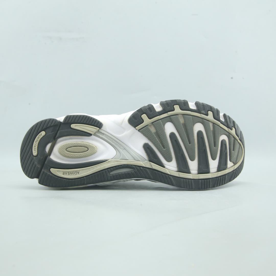 ADIDAS  RESPONSE CL