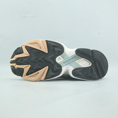 ADIDAS  FALCON 2000