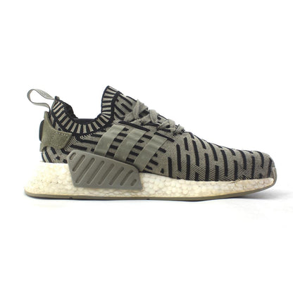 ADIDAS  NMD R2