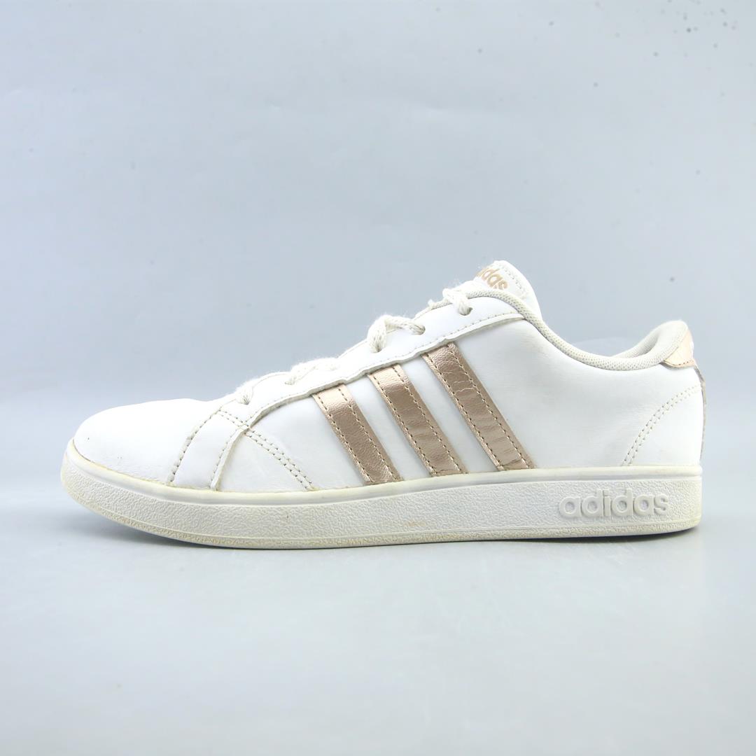 ADIDAS  BASELINE