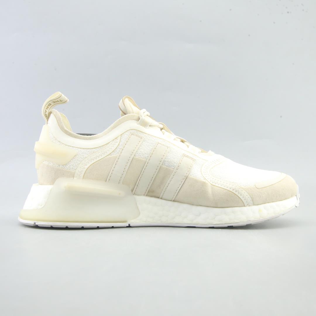 ADIDAS  NMD V3