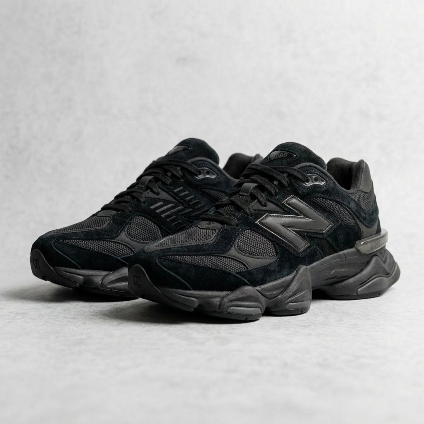 New Balance 9060 Triple Black