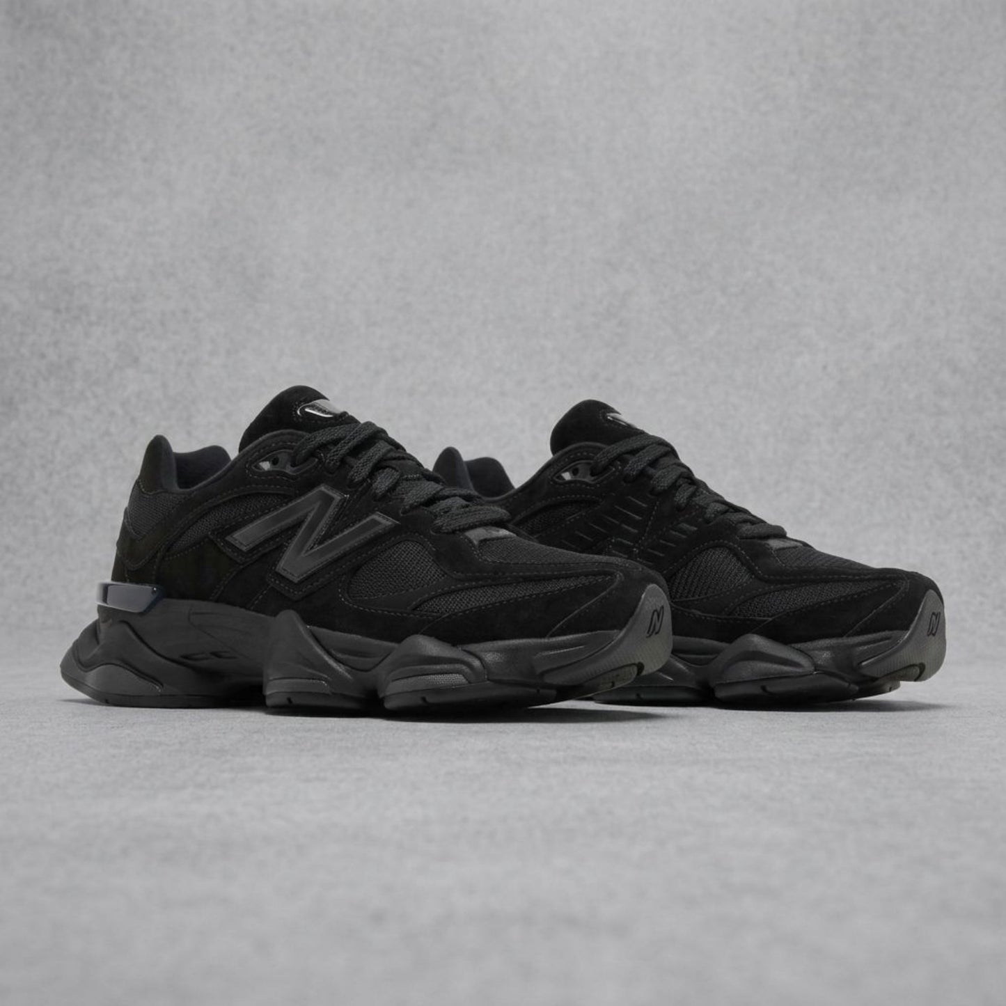 New Balance 9060 Triple Black